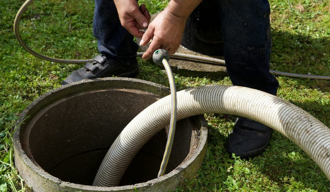 4 Powerful Signs of Septic Leaks: How Do You Know if Your Septic Tank is Leaking?